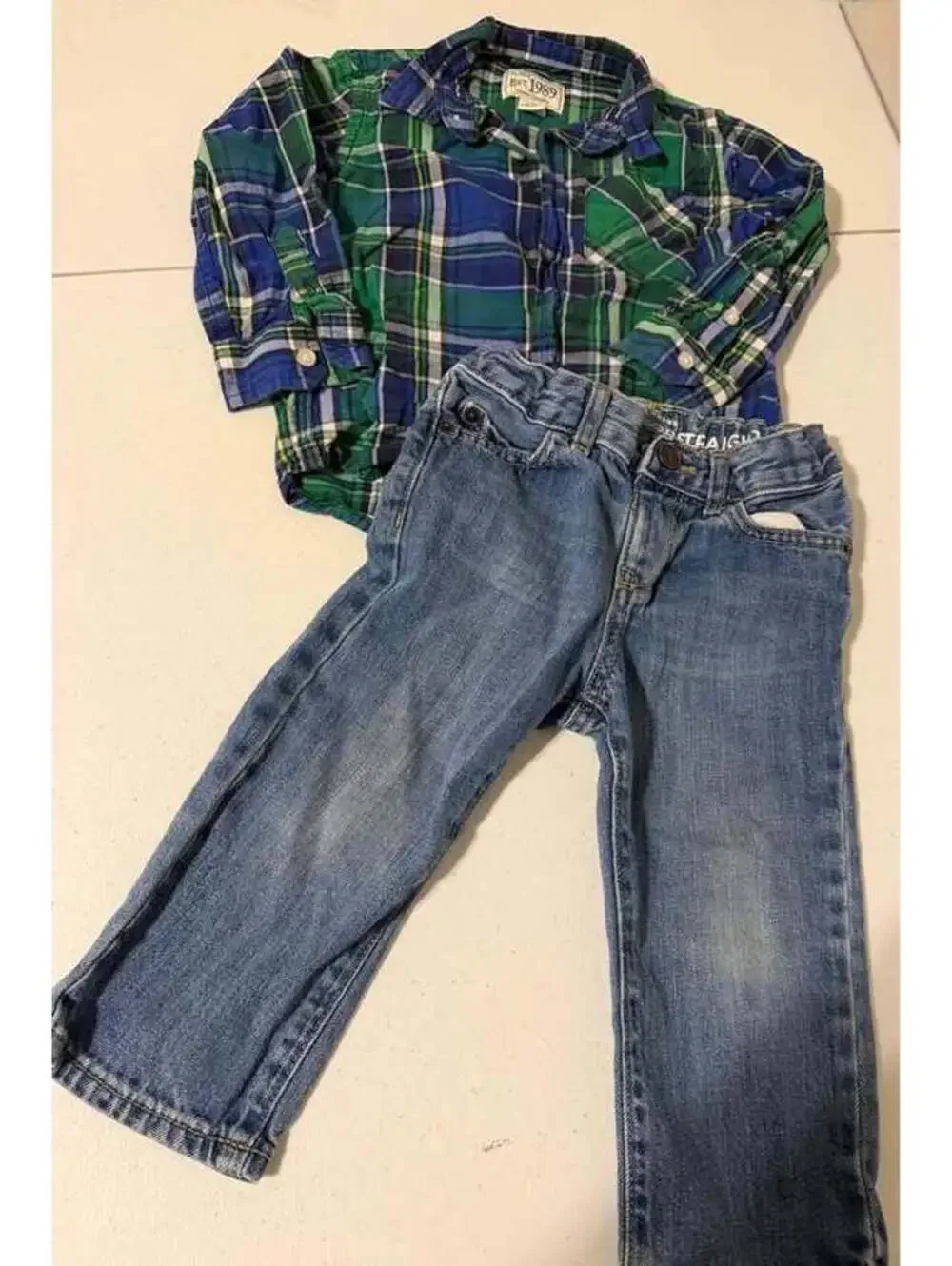 The Children's Place 2T Boys Bundle - 2 Plaid Shirts and Jeans